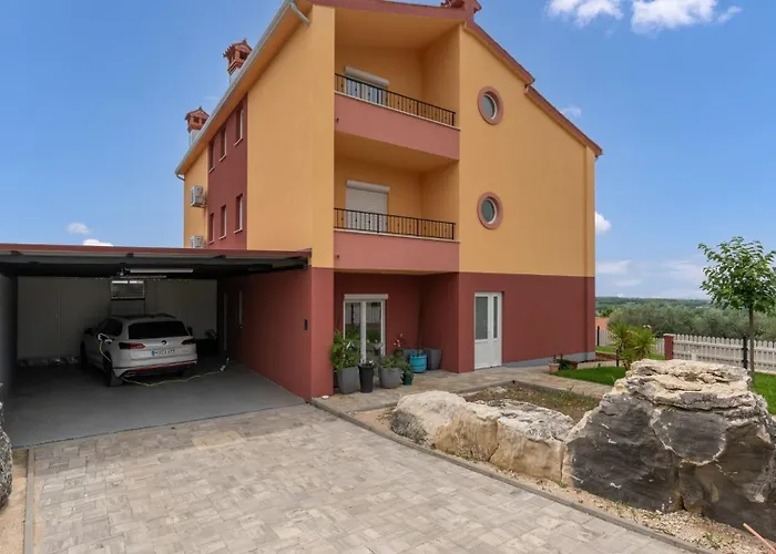 Casa de hóspedes Damian Materada