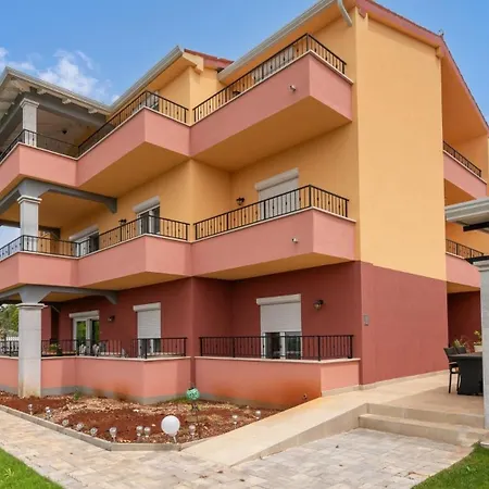 Konukevi Damian Materada