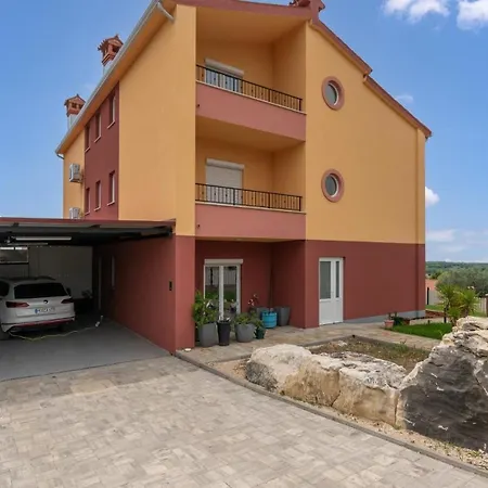 Konukevi Damian Materada