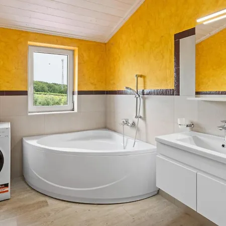 Damian Guest house